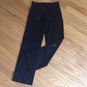 lululemon athletica relaxed fit yoga pant